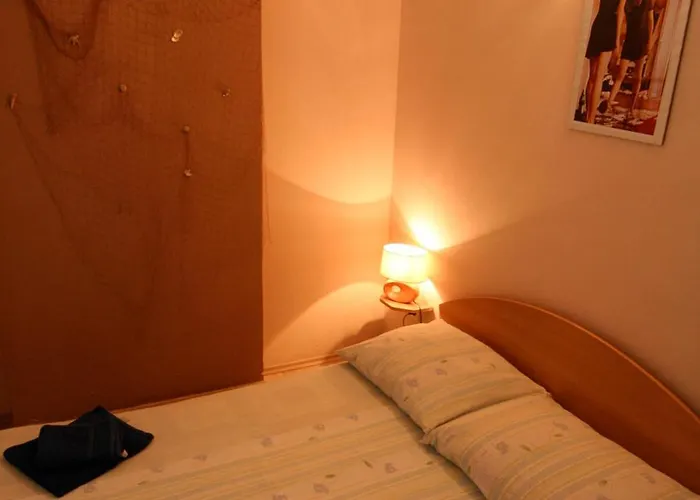 アパート Marta トロギール