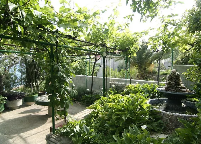 アパート Marta トロギール