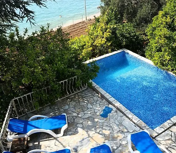 アパート Marta トロギール